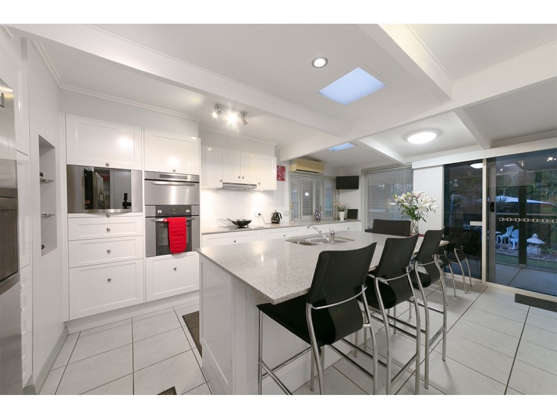 327 Pinjarra Road, Pinjarra Hills QLD 4069