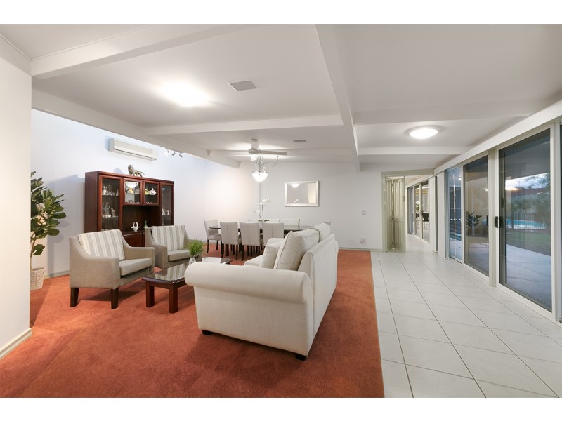 327 Pinjarra Road, Pinjarra Hills QLD 4069