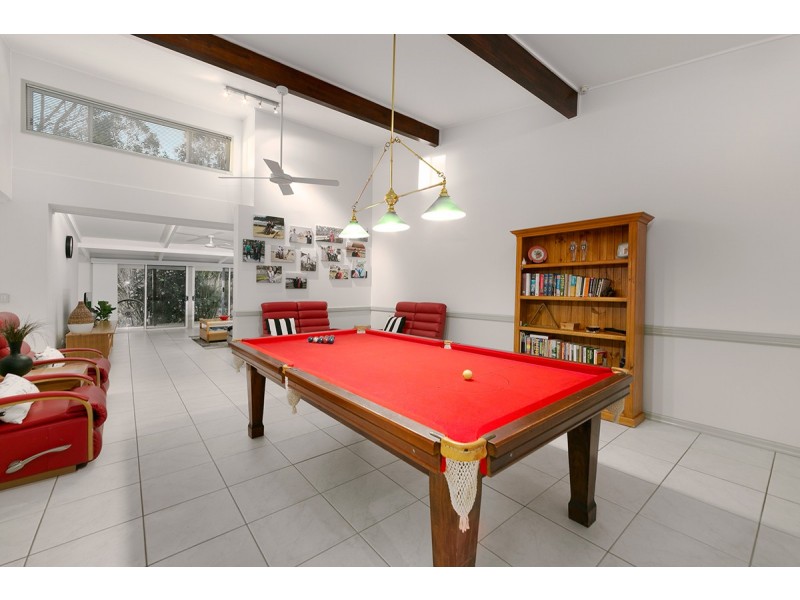 327 Pinjarra Road, Pinjarra Hills QLD 4069