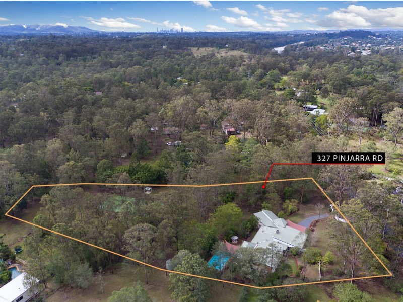 327 Pinjarra Road, Pinjarra Hills QLD 4069