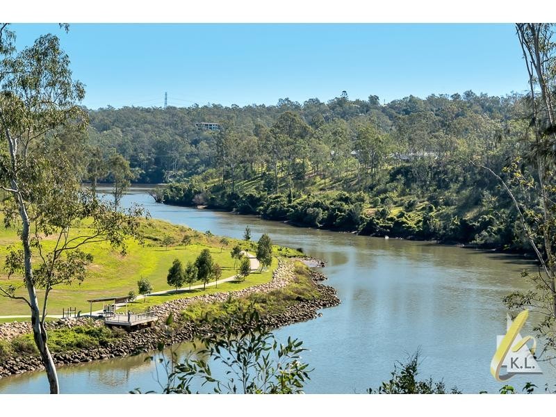 2 Sovereign Strait, Karalee QLD 4306