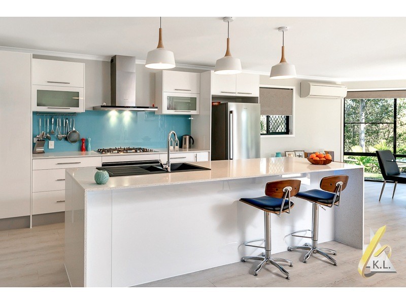 2 Sovereign Strait, Karalee QLD 4306