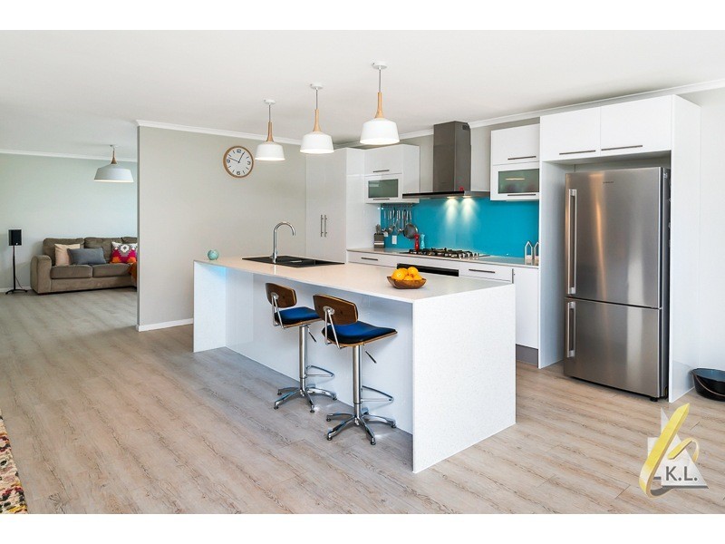 2 Sovereign Strait, Karalee QLD 4306