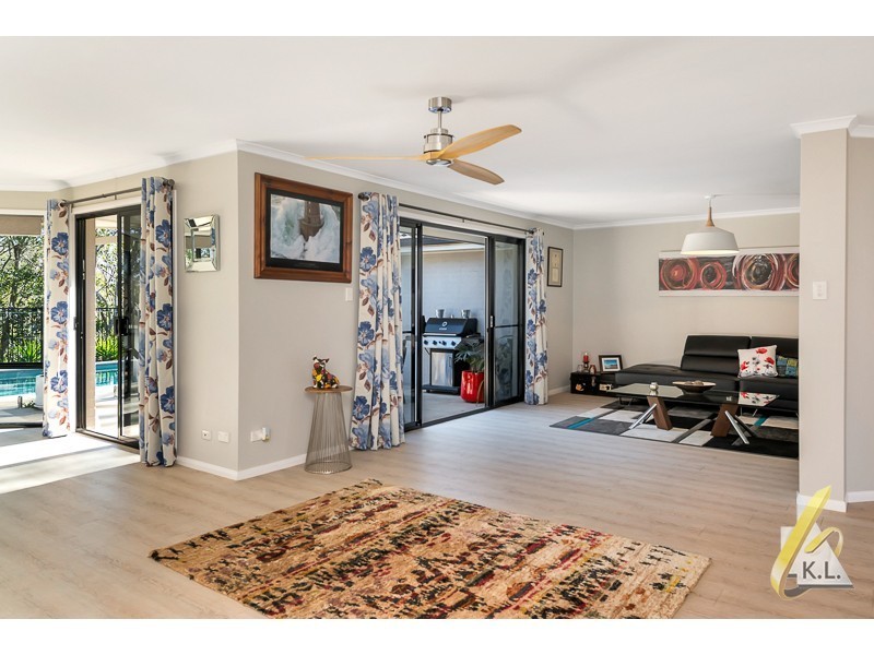2 Sovereign Strait, Karalee QLD 4306