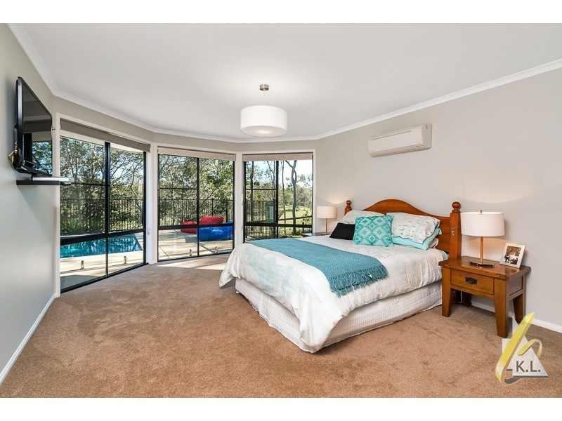 2 Sovereign Strait, Karalee QLD 4306