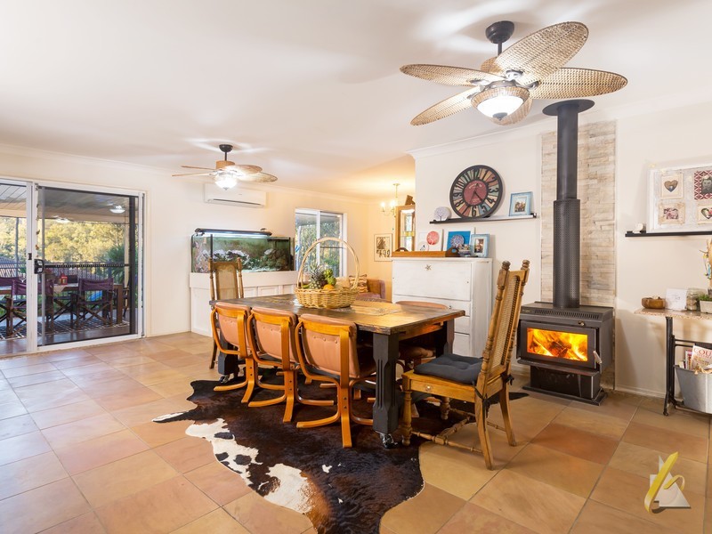 16 Emma Holt Court, Mount Crosby QLD 4306