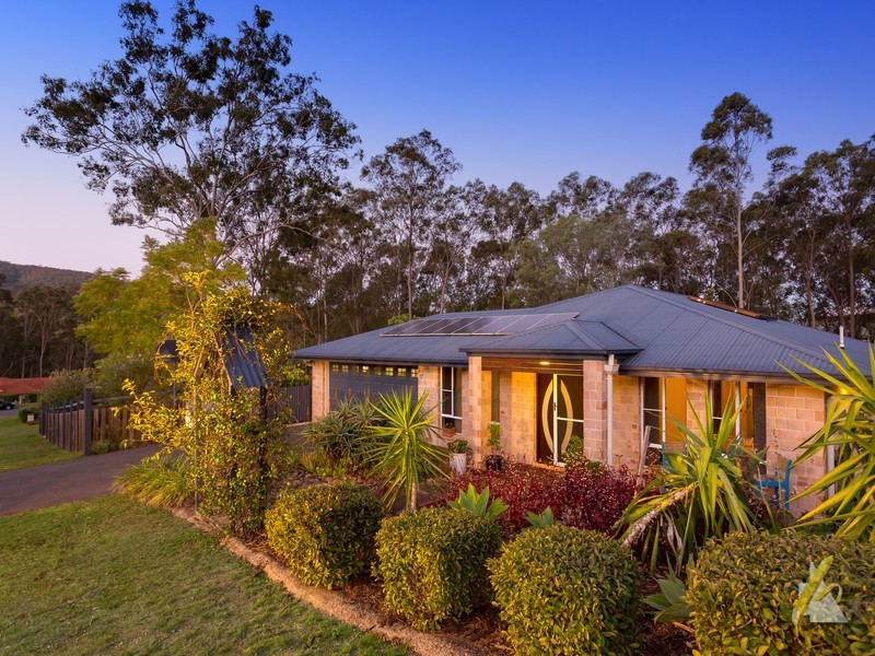 16 Emma Holt Court, Mount Crosby QLD 4306