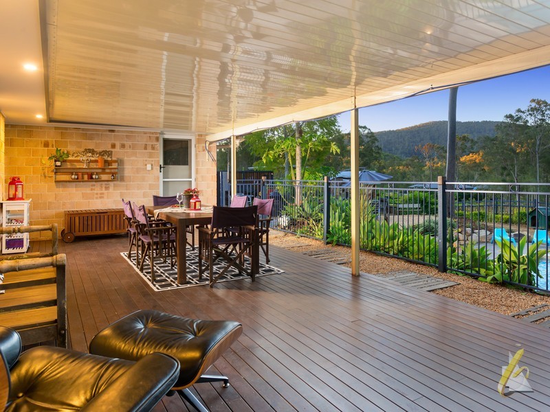 16 Emma Holt Court, Mount Crosby QLD 4306