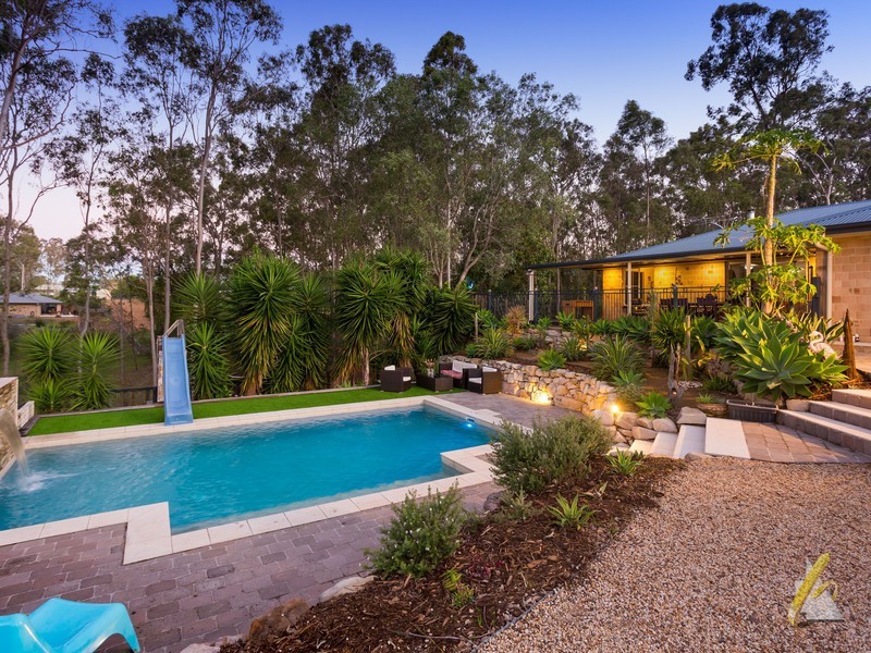 16 Emma Holt Court, Mount Crosby QLD 4306