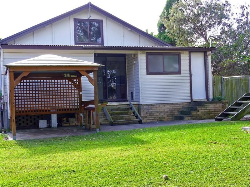 5 Macpherson Street, Warriewood NSW 2102