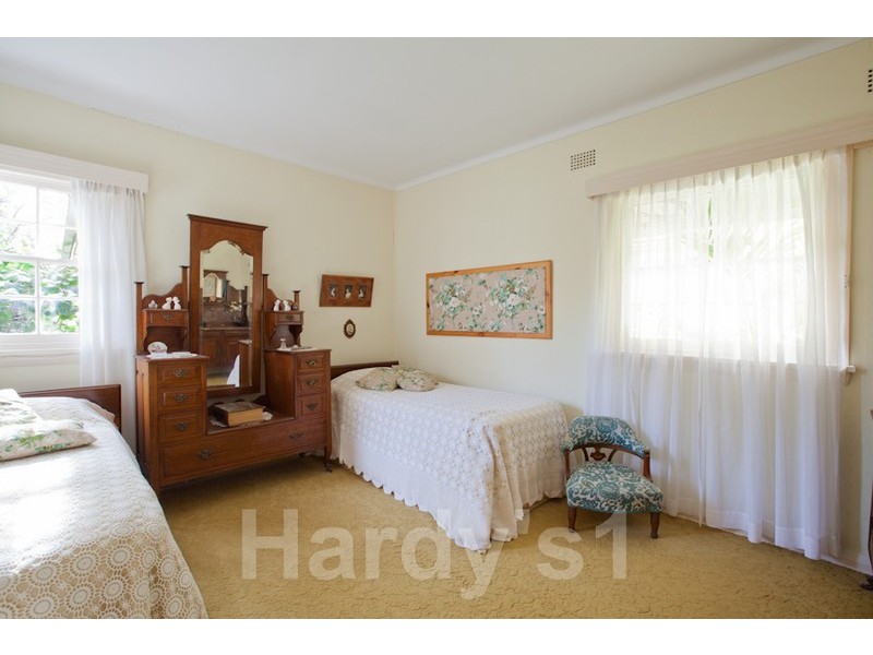 17 Grandview Parade, Mona Vale NSW 2103