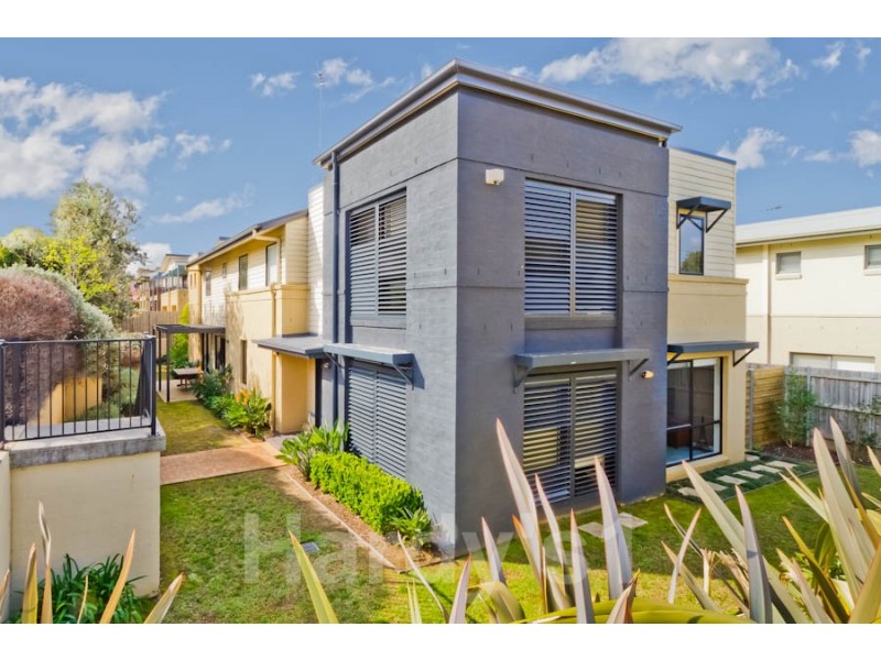 1 Shearwater Drive, Warriewood NSW 2102