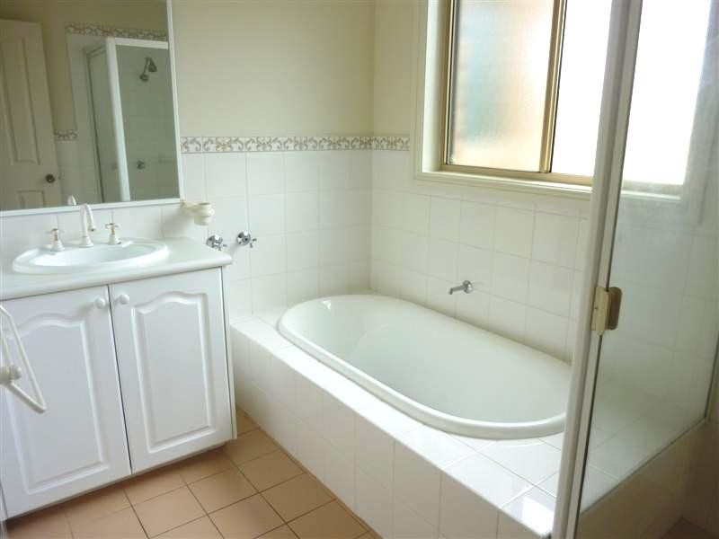 12 Riverine Court, Warriewood NSW 2102