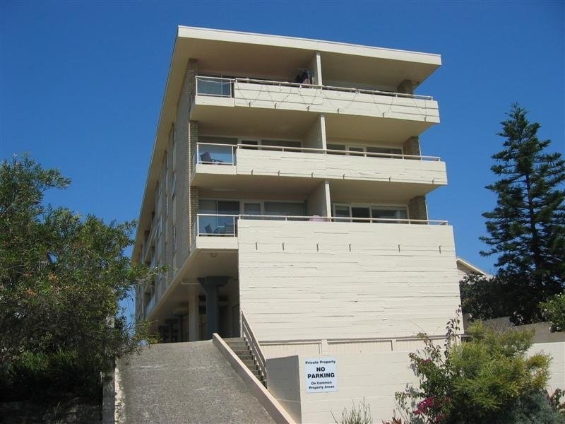 8/35 Surfview Road, Mona Vale NSW 2103