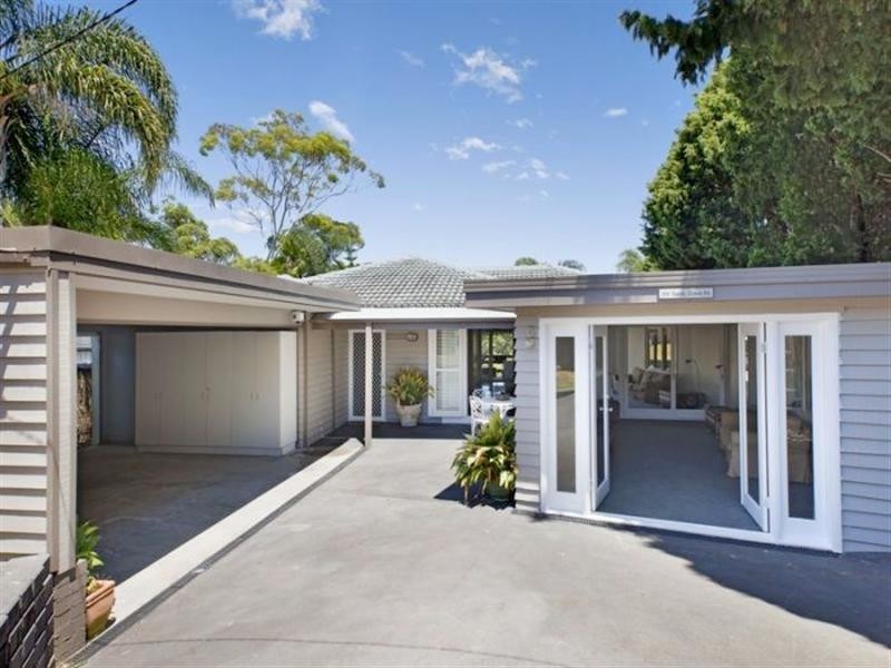 219 South Creek Road, Wheeler Heights NSW 2097