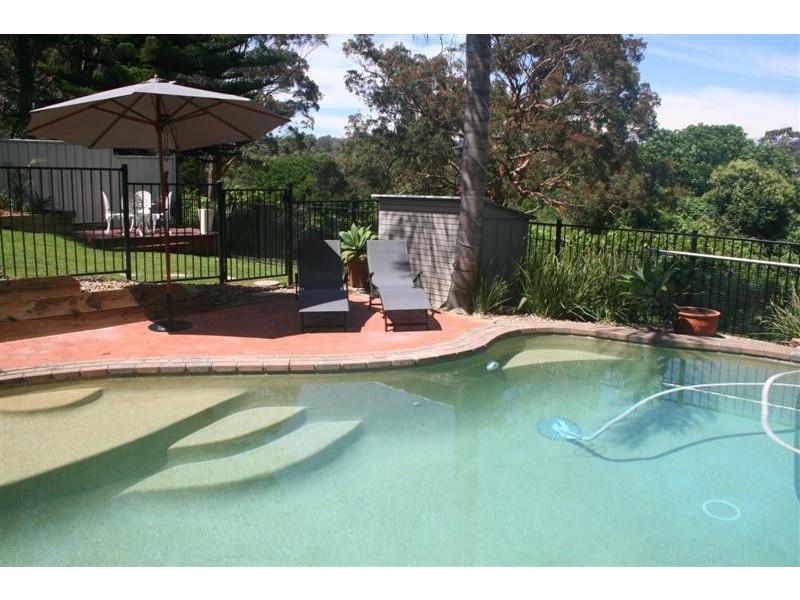 219 South Creek Road, Wheeler Heights NSW 2097