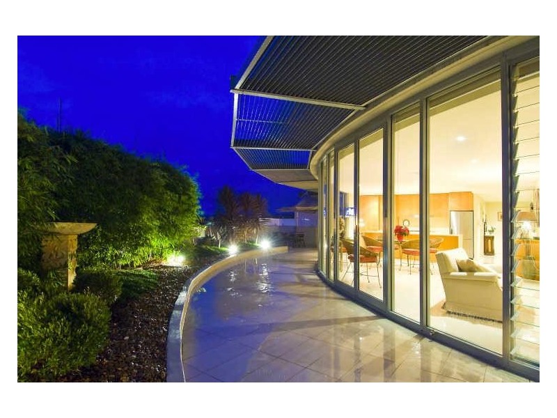 301/5 Bungan Street, Mona Vale NSW 2103