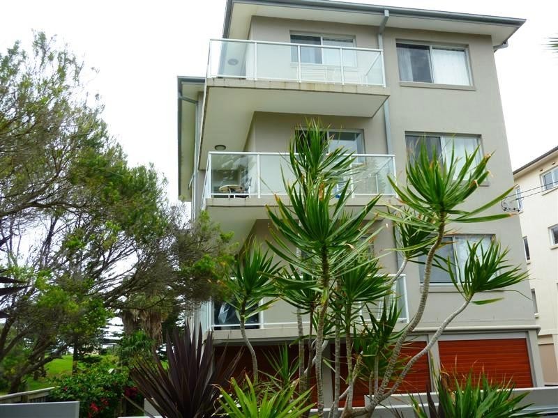 11/39 Seabeach Avenue, Mona Vale NSW 2103