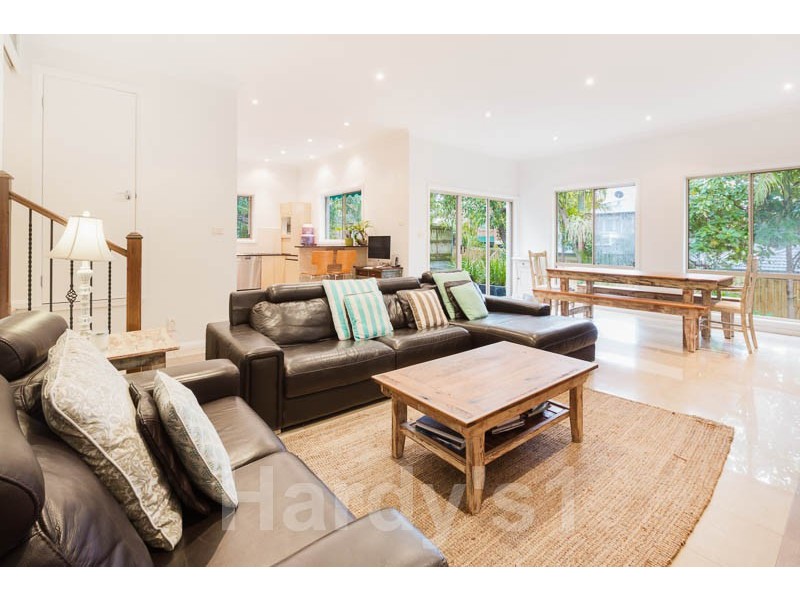 16 Woorarra Ave, North Narrabeen NSW 2101