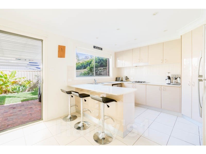 40 Valley View Ctt, Warriewood NSW 2102