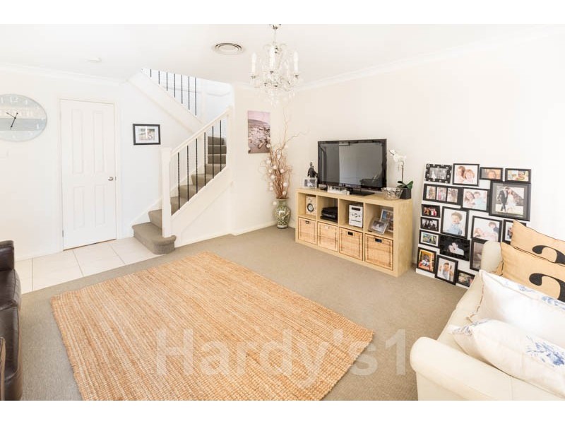 40 Valley View Ctt, Warriewood NSW 2102