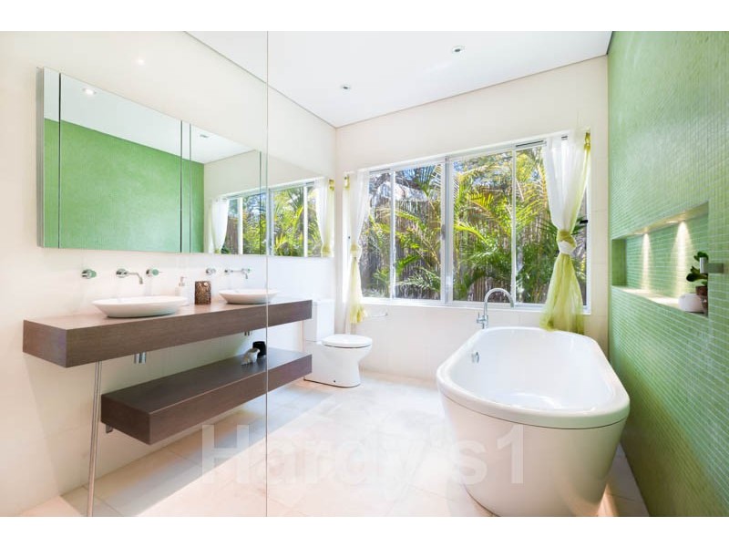 12 Morandoo Rd, Elanora Heights NSW 2101