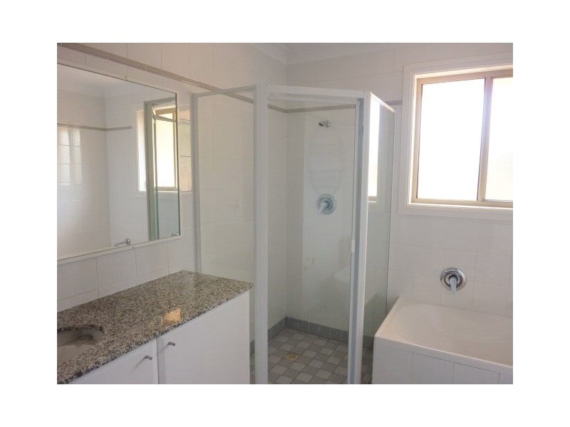 11/239 Macpherson Street, Warriewood NSW 2102