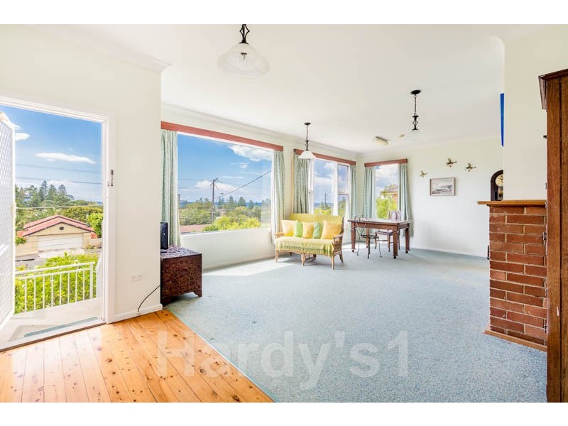 105 Barrenjoey Rd, Mona Vale NSW 2103