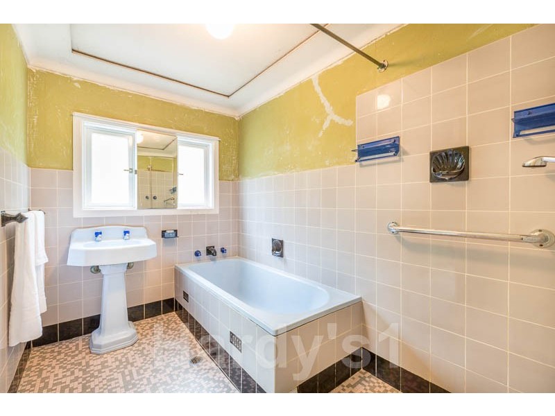 105 Barrenjoey Rd, Mona Vale NSW 2103