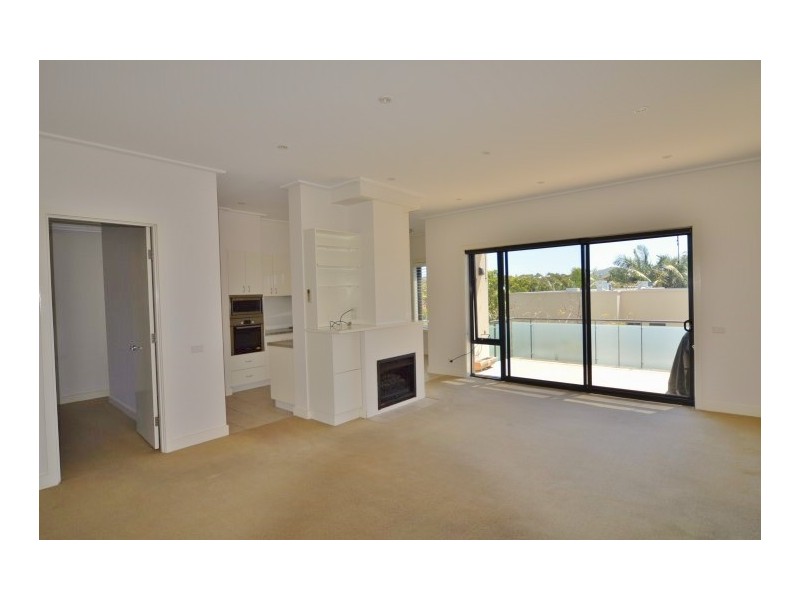 8/20-22 Golf Ave, Mona Vale NSW 2103