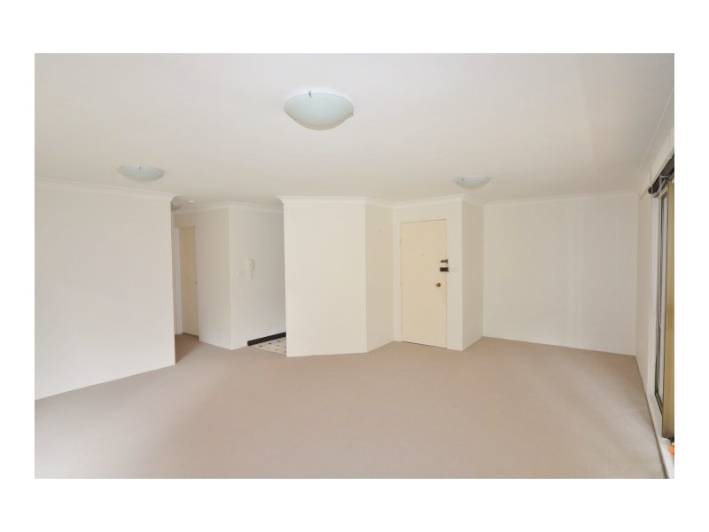 Apt 2, 8 Queens Parade West, Newport NSW 2106