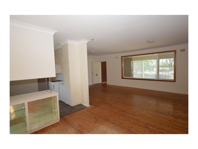 19 Berith, Wheeler Heights NSW 2097