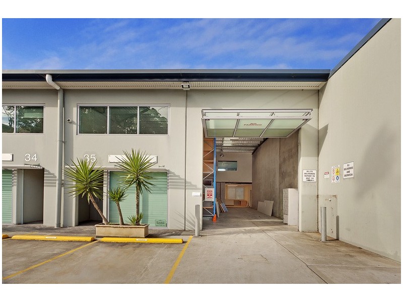 6 Jubilee Av, Warriewood NSW 2102