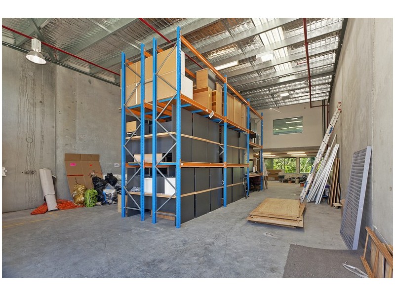 6 Jubilee Av, Warriewood NSW 2102