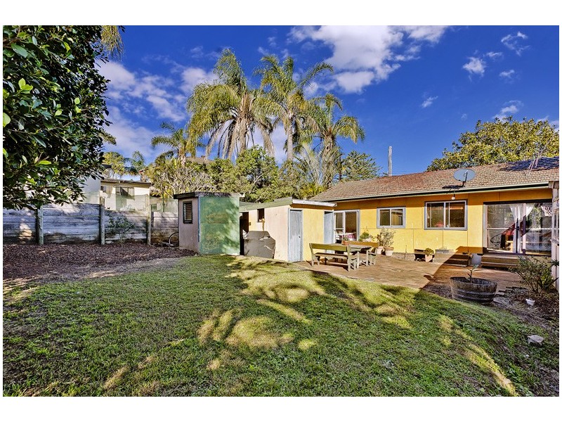 11 Emerald Street, Narrabeen NSW 2101