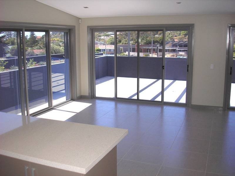 2/313 Barrenjoey Road, Newport NSW 2106