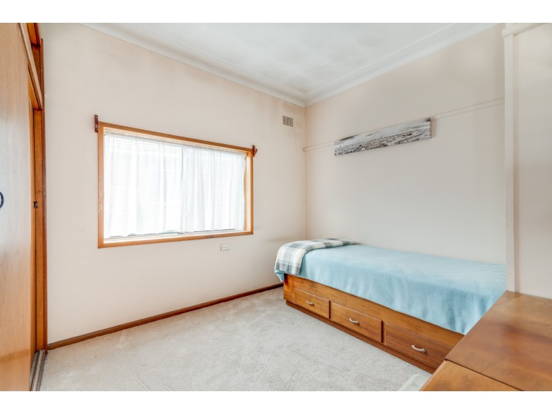 52 Karingal Crescent, Frenchs Forest NSW 2086