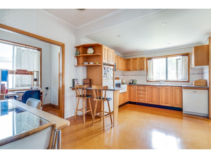 52 Karingal Crescent, Frenchs Forest NSW 2086