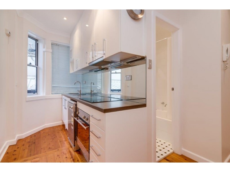 8/25 Hughes Street, Potts Point NSW 2011