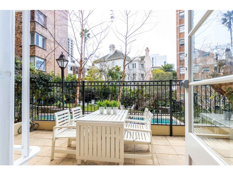 8/4 Ward Avenue, Potts Point NSW 2011