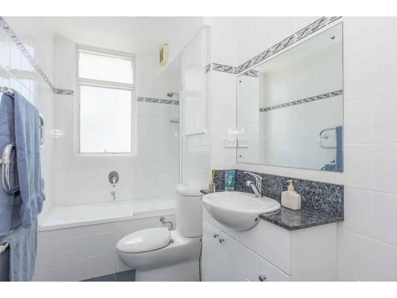 61/106 Elizabeth Bay Road, Elizabeth Bay NSW 2011