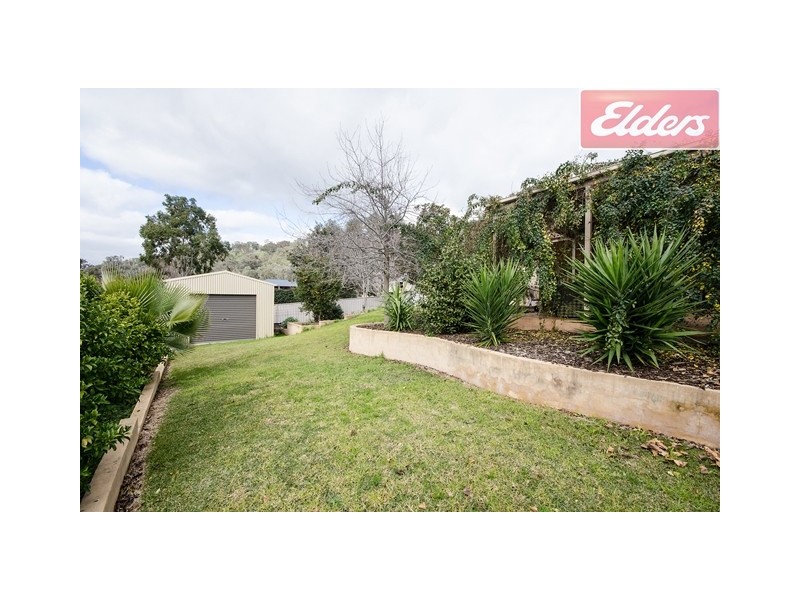 38 Barton Drive, Wodonga VIC 3690