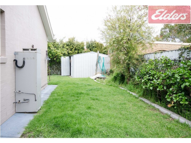 2/2 Saville Avenue, Lavington NSW 2641