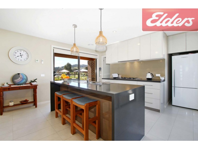 8 Cardiff Street, Wodonga VIC 3690