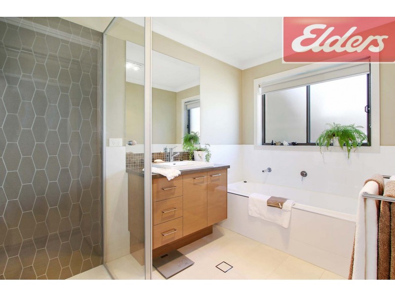 8 Cardiff Street, Wodonga VIC 3690