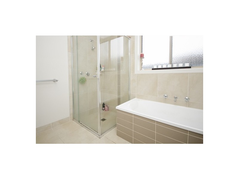 44 Silky Oak Avenue, Wodonga VIC 3690