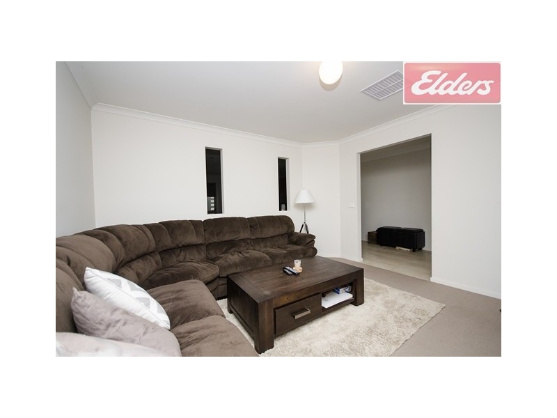 44 Silky Oak Avenue, Wodonga VIC 3690