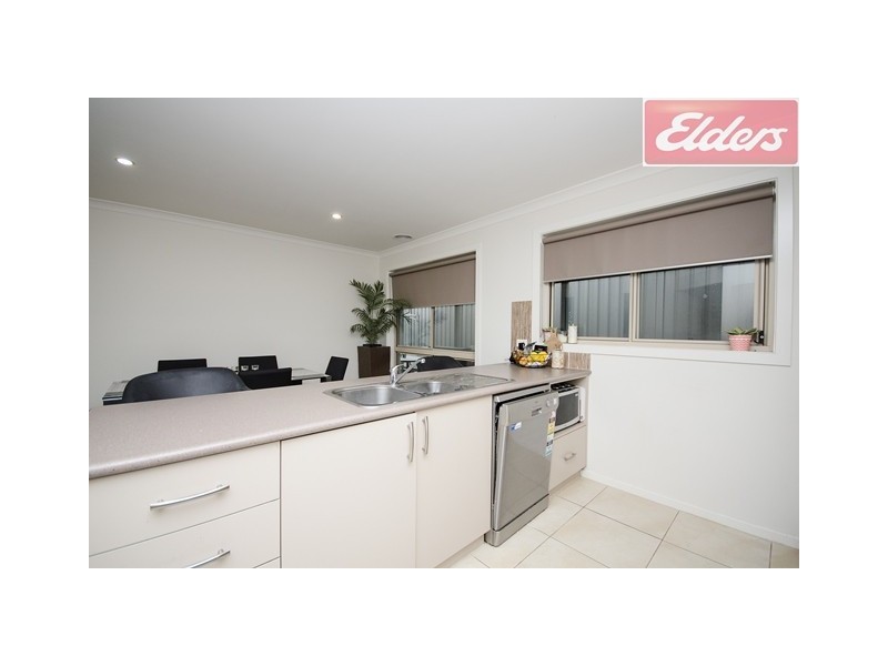 44 Silky Oak Avenue, Wodonga VIC 3690