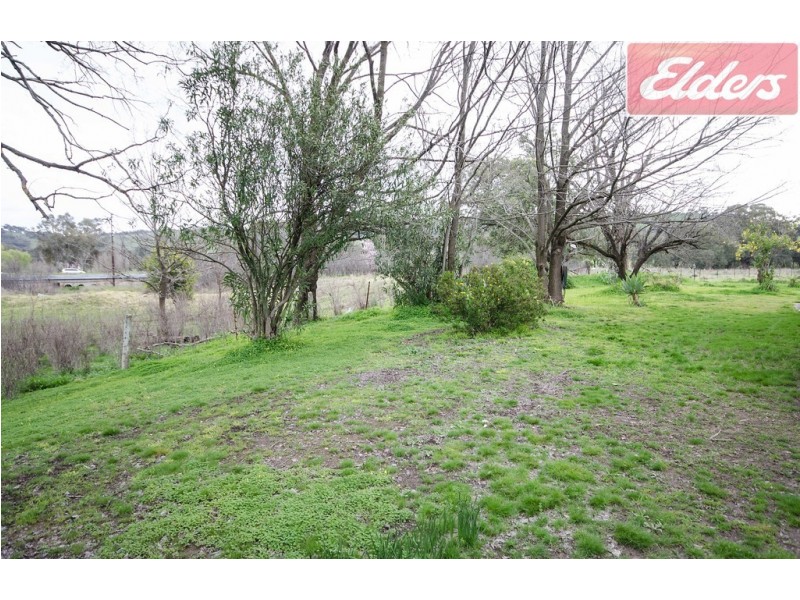 15 Old Barnawartha Road, West Wodonga VIC 3690