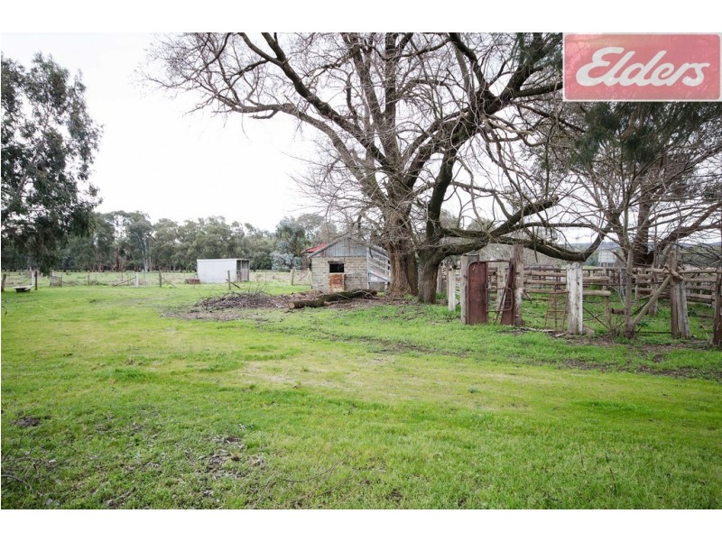 15 Old Barnawartha Road, West Wodonga VIC 3690